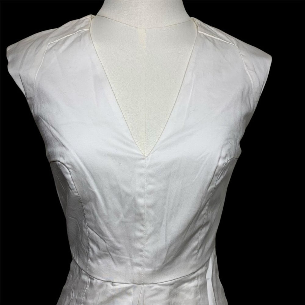 French Connection Dress Womens 0 White V-Neck Pleated Fit and Flare Mini Sleevel - Picture 7 of 10